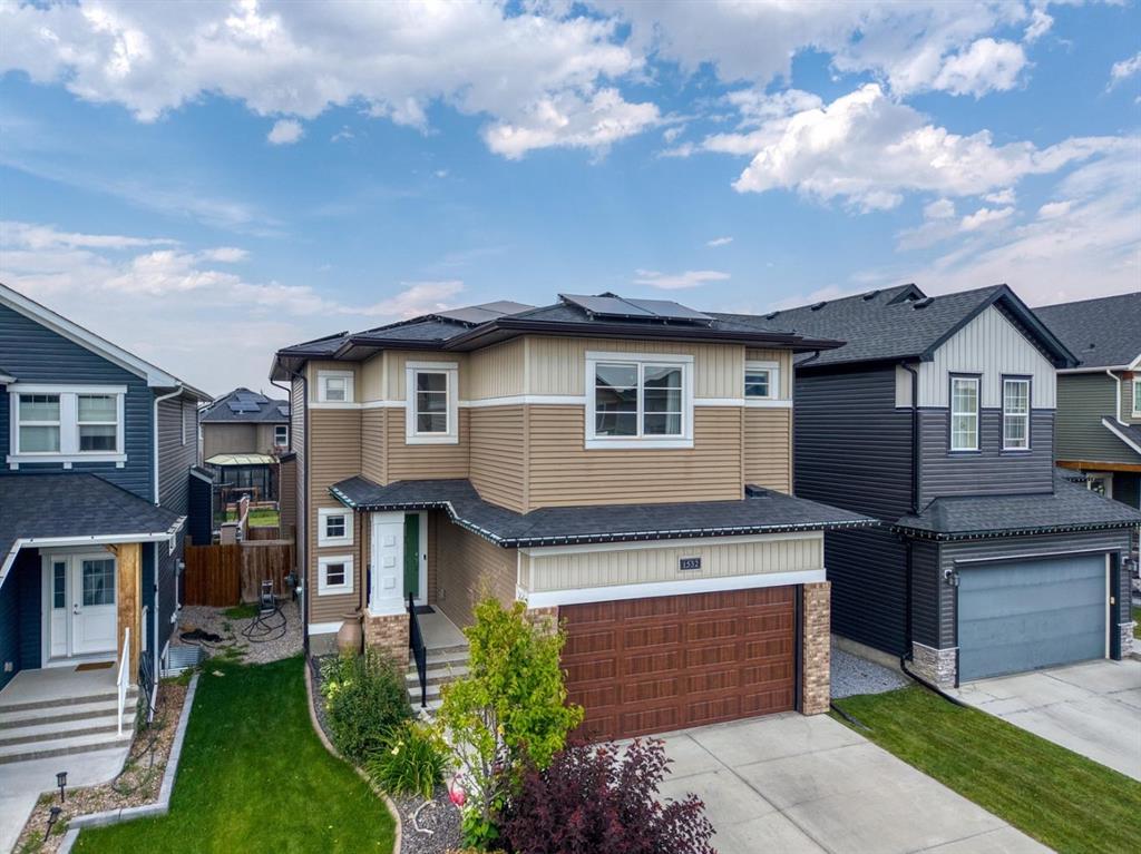 Picture of 1532 Ravensmoor Way SE, Airdrie Real Estate Listing