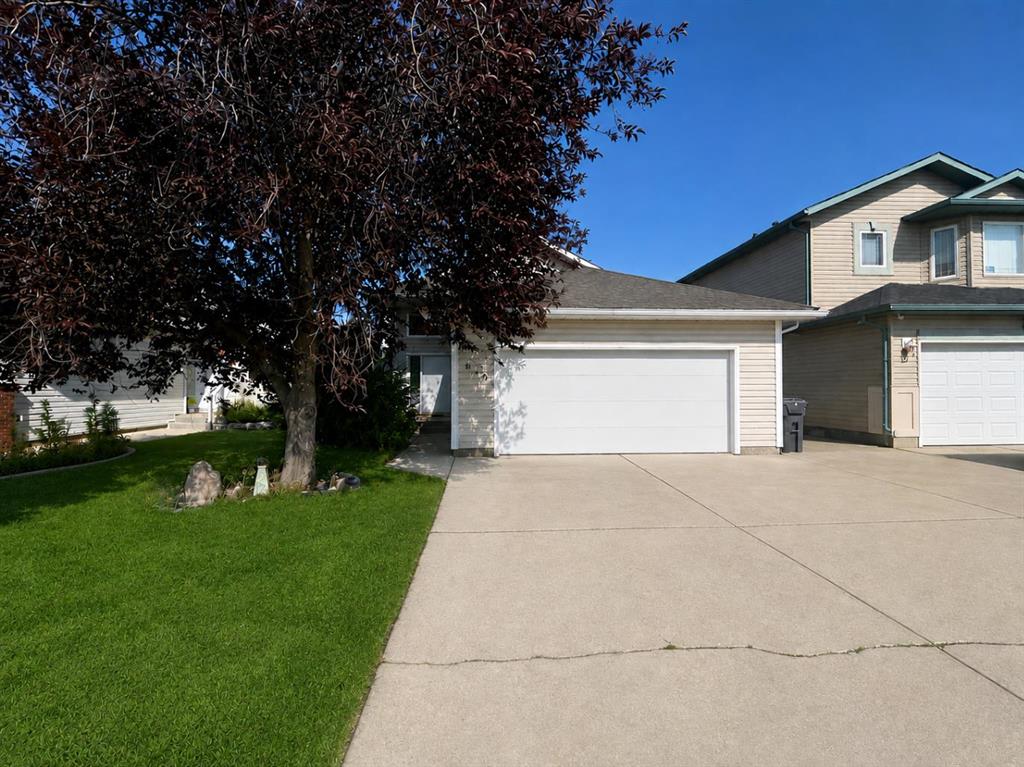 Picture of 119 Squamish Court W, Lethbridge Real Estate Listing
