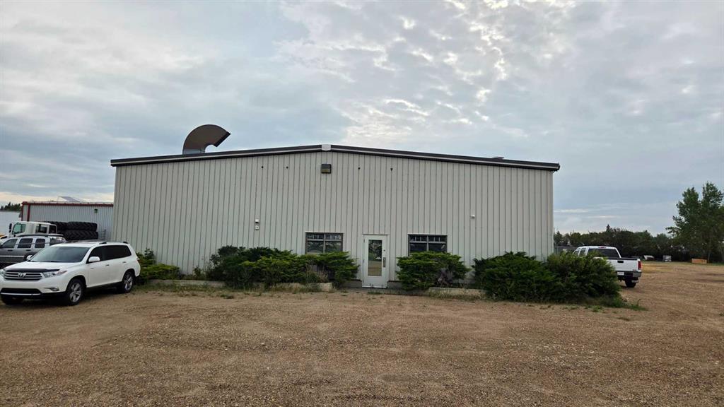 Picture of 208 Northfield Road , Trochu Real Estate Listing
