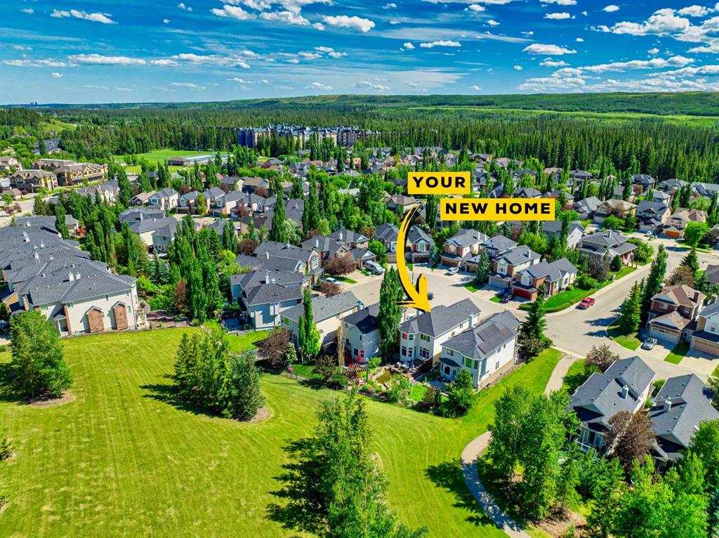 Picture of 30 Discovery Ridge Gardens SW, Calgary Real Estate Listing