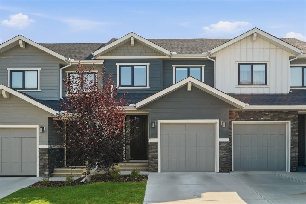 Picture of 154 Crestridge Common SW, Calgary Real Estate Listing