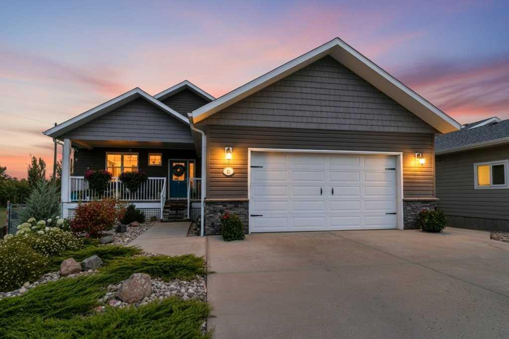 Picture of 31 Fawn Meadows Crescent , Delburne Real Estate Listing
