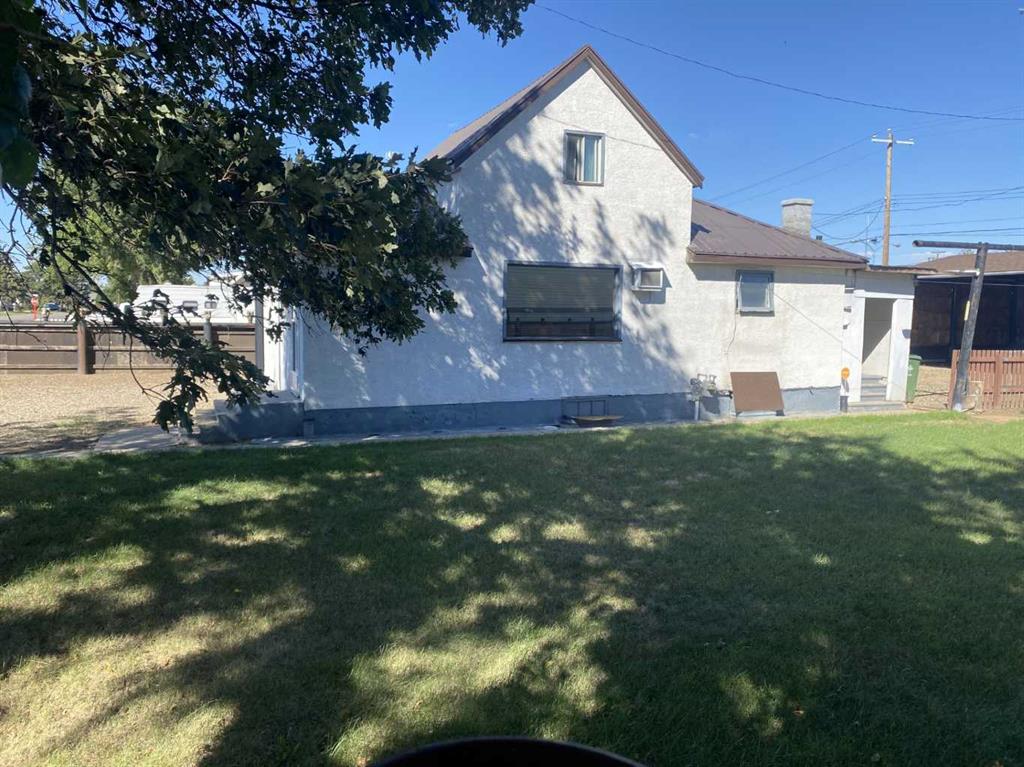 Picture of 5309 57 Street N, Taber Real Estate Listing