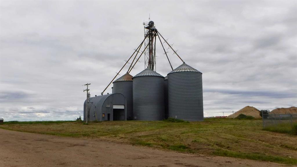 Picture of 4201 40 Avenue  , Valleyview Real Estate Listing