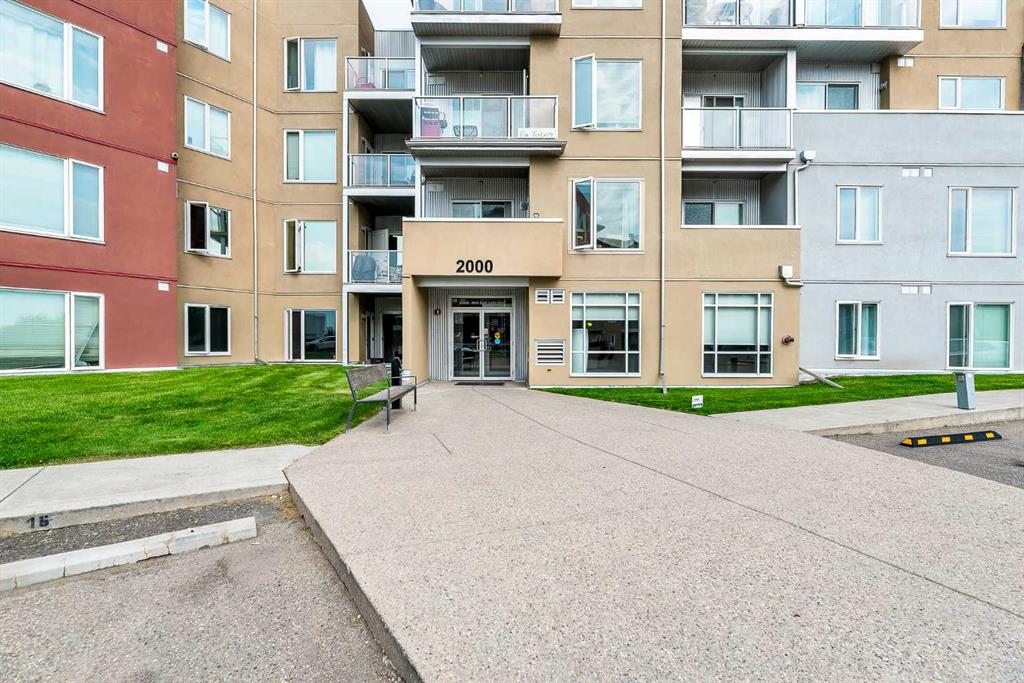 Picture of 2217, 604 East Lake Boulevard NE, Airdrie Real Estate Listing