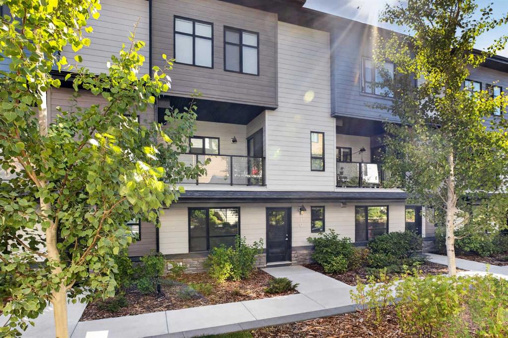 Picture of 110, 42 Cranbrook Gardens SE, Calgary Real Estate Listing