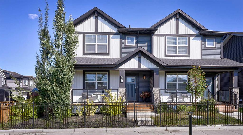 Picture of 1 Midgrove Lane SW, Airdrie Real Estate Listing