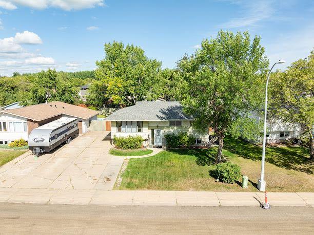 Picture of 437 Signal Road , Fort McMurray Real Estate Listing