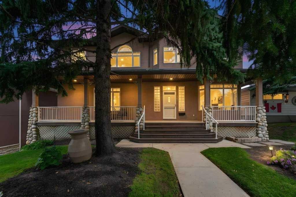 Picture of 15 Rosery Drive NW, Calgary Real Estate Listing