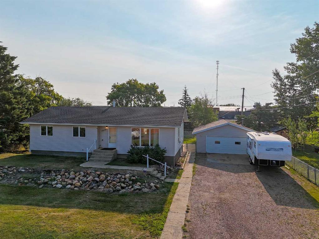 Picture of 10105 102 Street , La Crete Real Estate Listing