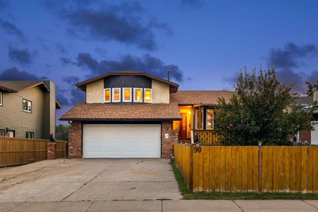 Picture of 90 Glenhill Drive , Cochrane Real Estate Listing