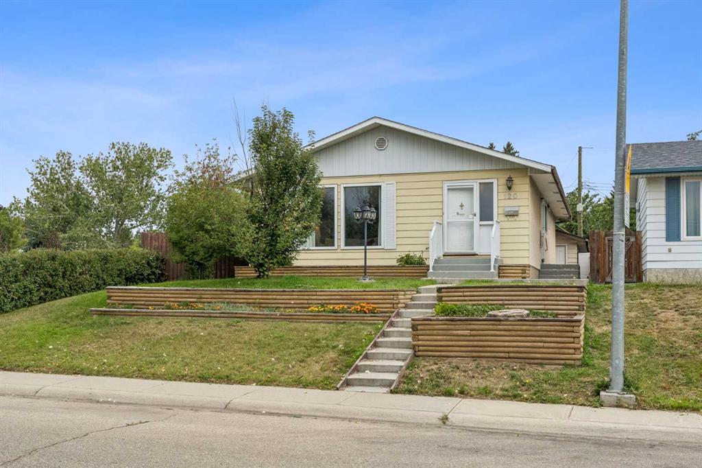 Picture of 120 Huntington Green NE, Calgary Real Estate Listing