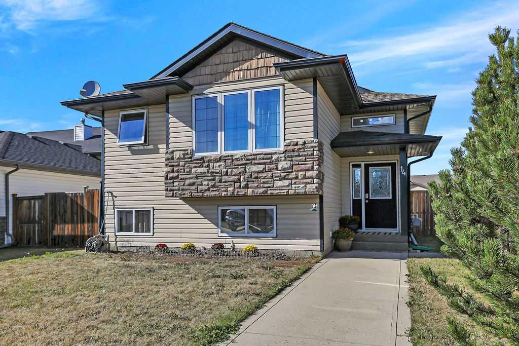 Picture of 14 Lincoln Street , Sylvan Lake Real Estate Listing