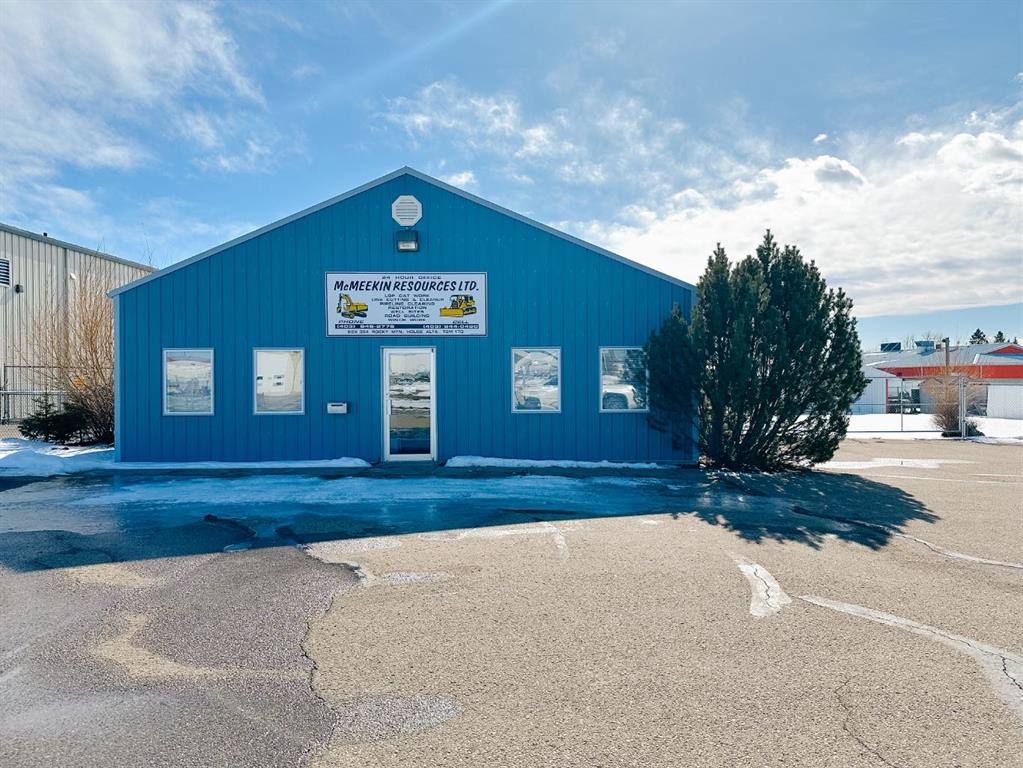 Picture of 4427 45 Avenue , Rocky Mountain House Real Estate Listing
