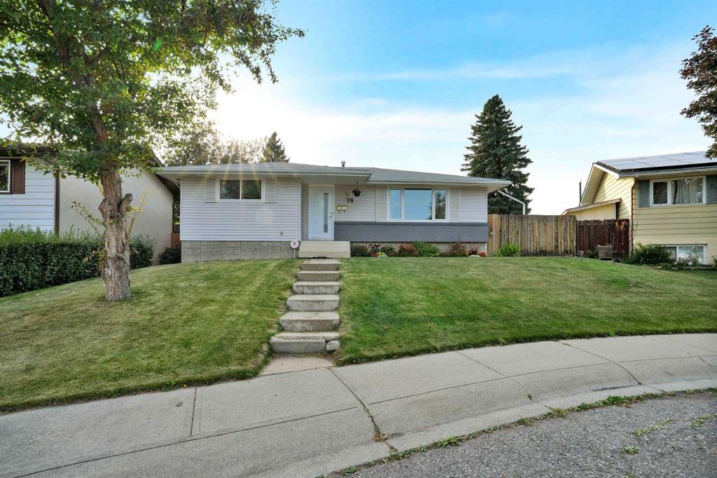 Picture of 19 Maryvale Crescent NE, Calgary Real Estate Listing