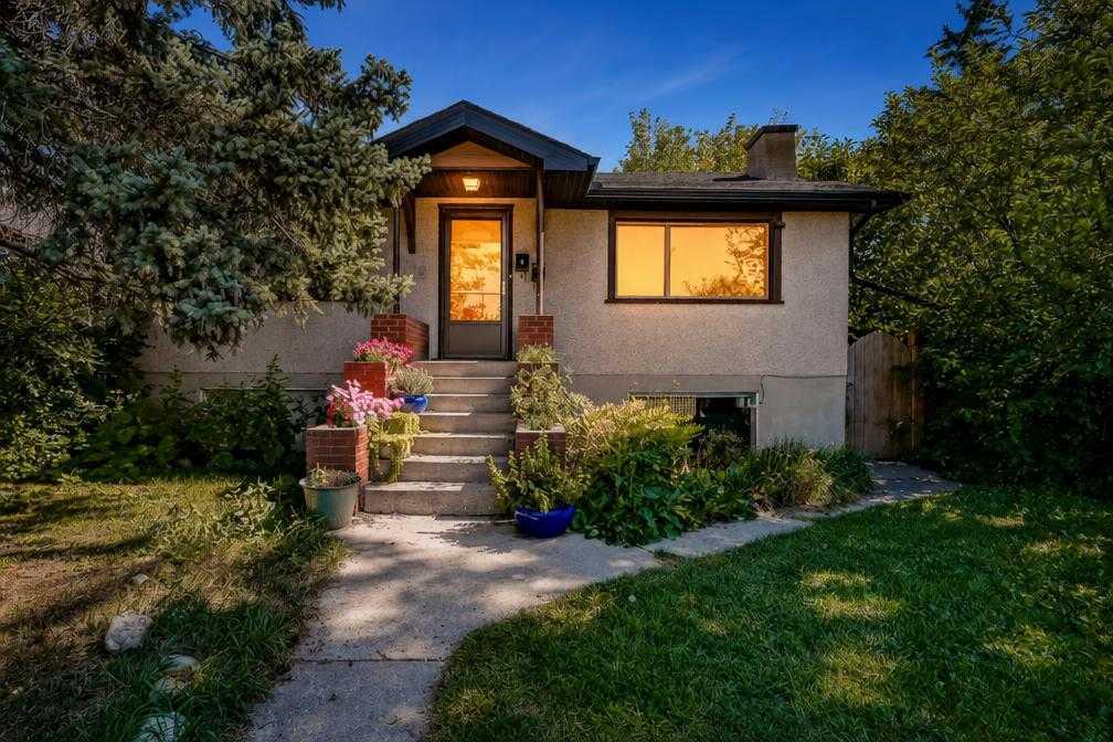 Picture of 1708 50 Street SE, Calgary Real Estate Listing
