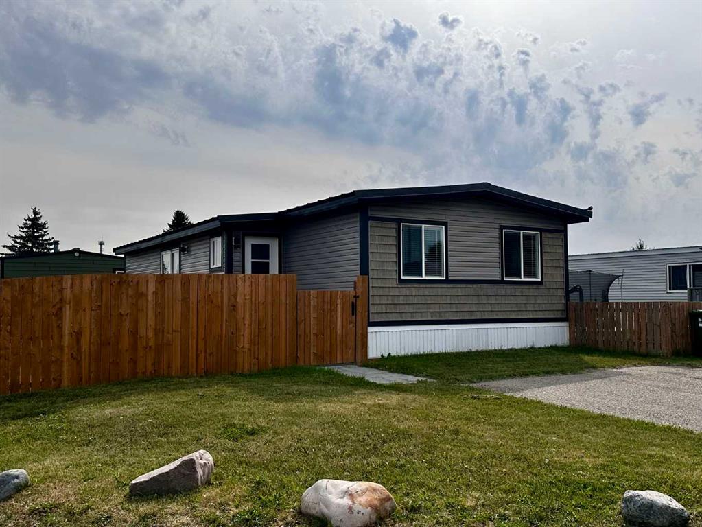 Picture of 200, 5344 76 Street , Red Deer Real Estate Listing