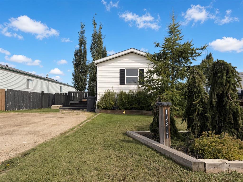 Picture of 10817 97 Street , Clairmont Real Estate Listing