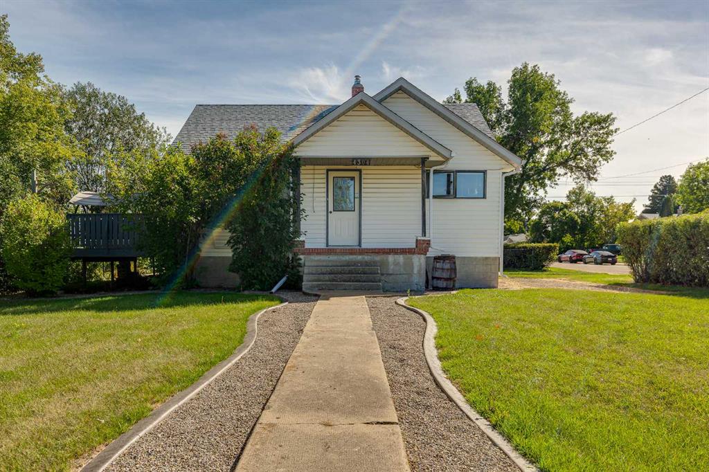 Picture of 4304 50 Avenue , Innisfail Real Estate Listing