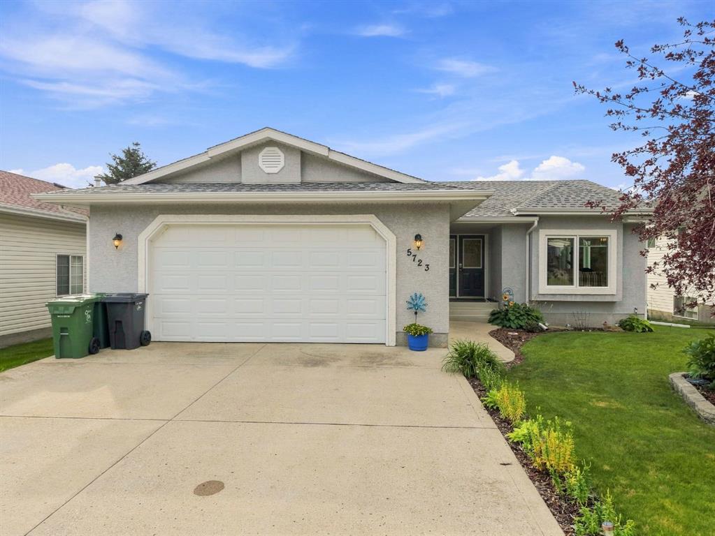 Picture of 5723 51 Avenue Avenue , Ponoka Real Estate Listing