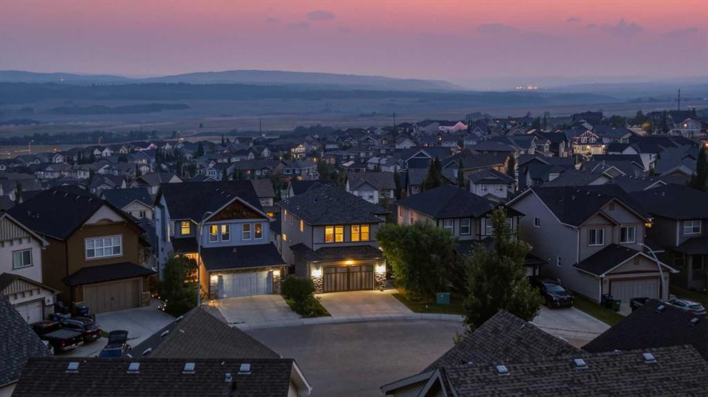 Picture of 64 Heritage Green , Cochrane Real Estate Listing