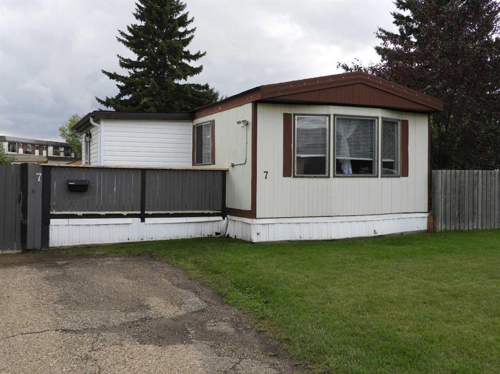 Picture of #7, 5029 34  , Red Deer Real Estate Listing