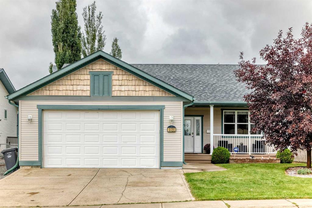 Picture of 4486 54A Avenue Crescent , Innisfail Real Estate Listing
