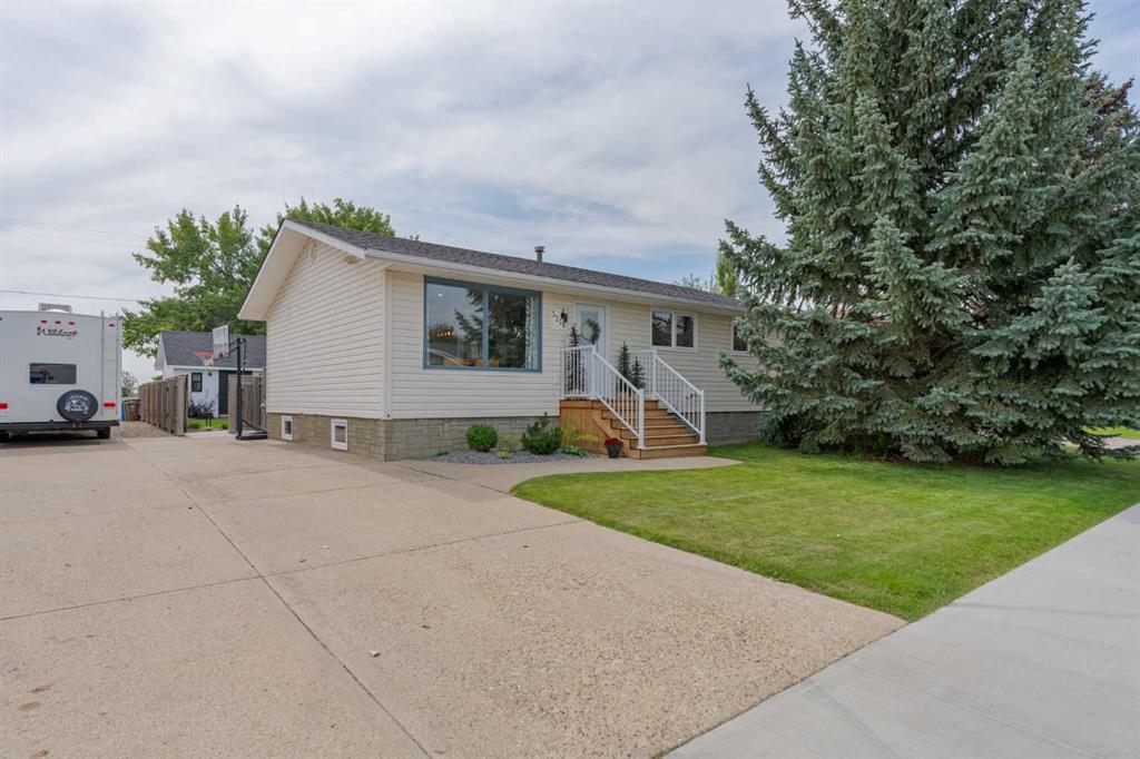 Picture of 5218 38 Avenue , Taber Real Estate Listing