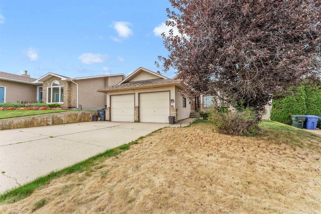 Picture of 10 Redwood Place SE, Medicine Hat Real Estate Listing