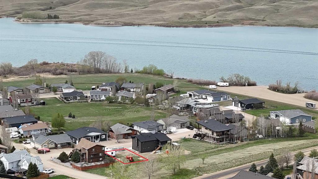 Picture of 465 Sunset Drive , Rural Vulcan County Real Estate Listing