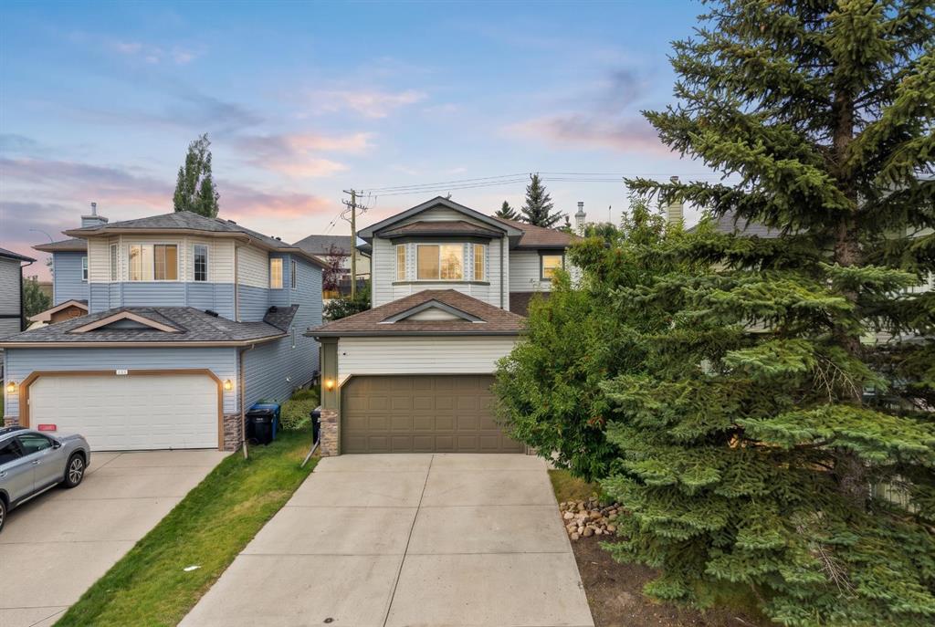Picture of 147 Harvest Creek Court NE, Calgary Real Estate Listing