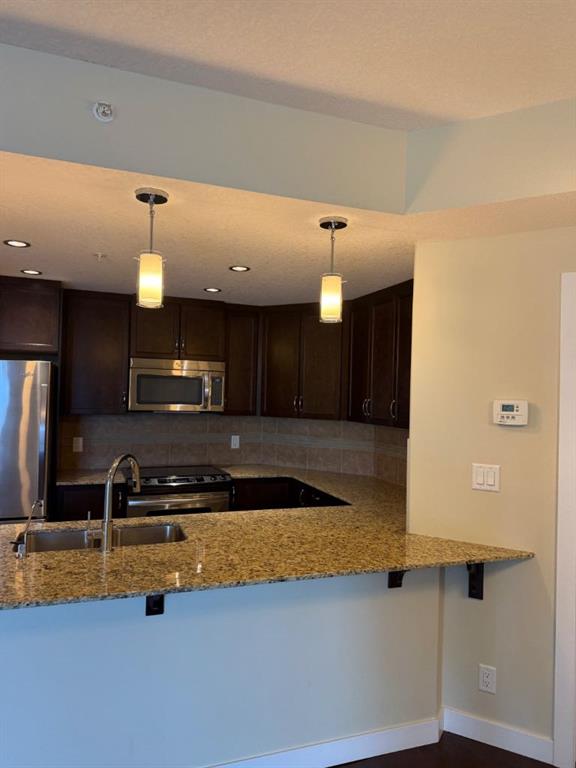 Picture of 701, 16 Varsity Estates Circle NW, Calgary Real Estate Listing