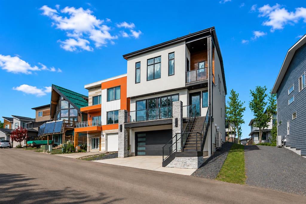 Picture of 49 Rockhaven Green NW, Calgary Real Estate Listing