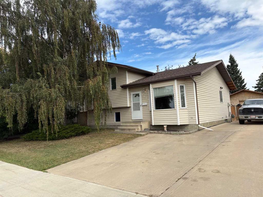 Picture of 9413 93 Street , Grande Prairie Real Estate Listing
