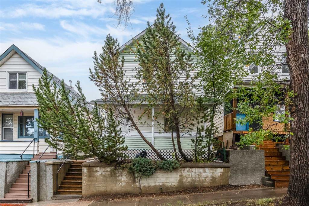 Picture of 319 4 Street SE, Medicine Hat Real Estate Listing