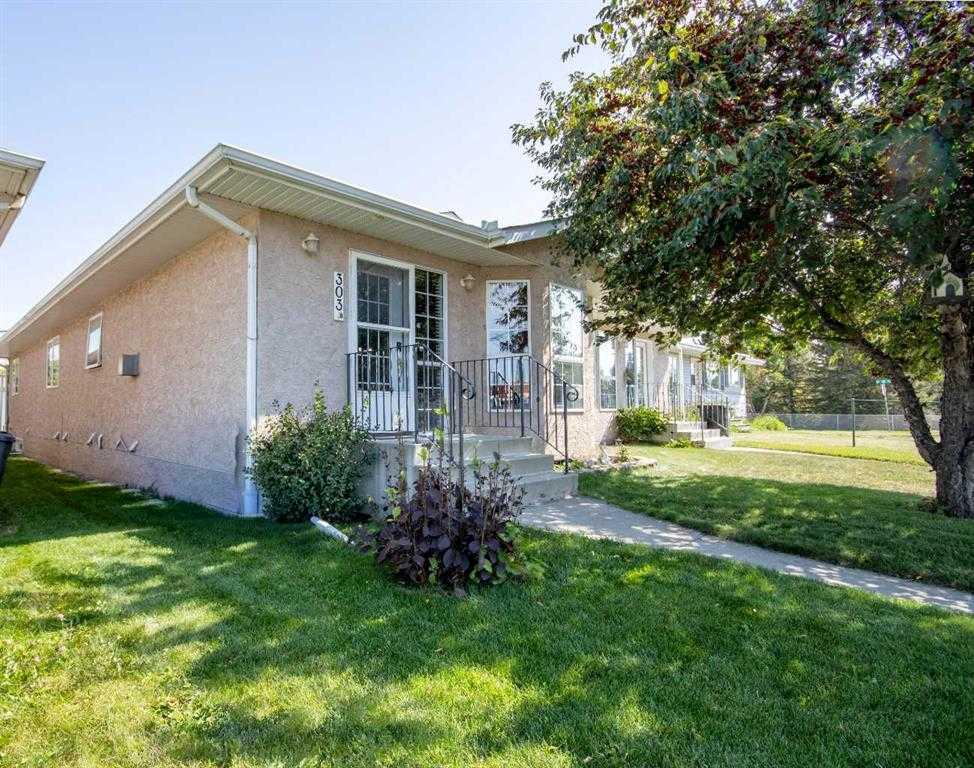 Picture of 303B Centre Street N, Sundre Real Estate Listing