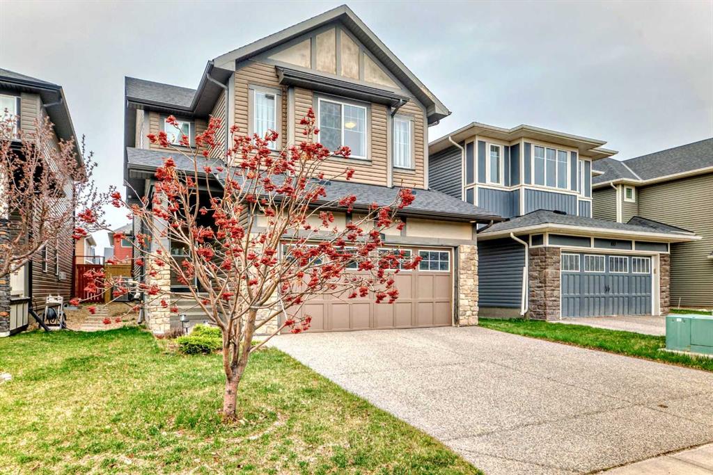 Picture of 156 Cougar Ridge Manor SW, Calgary Real Estate Listing