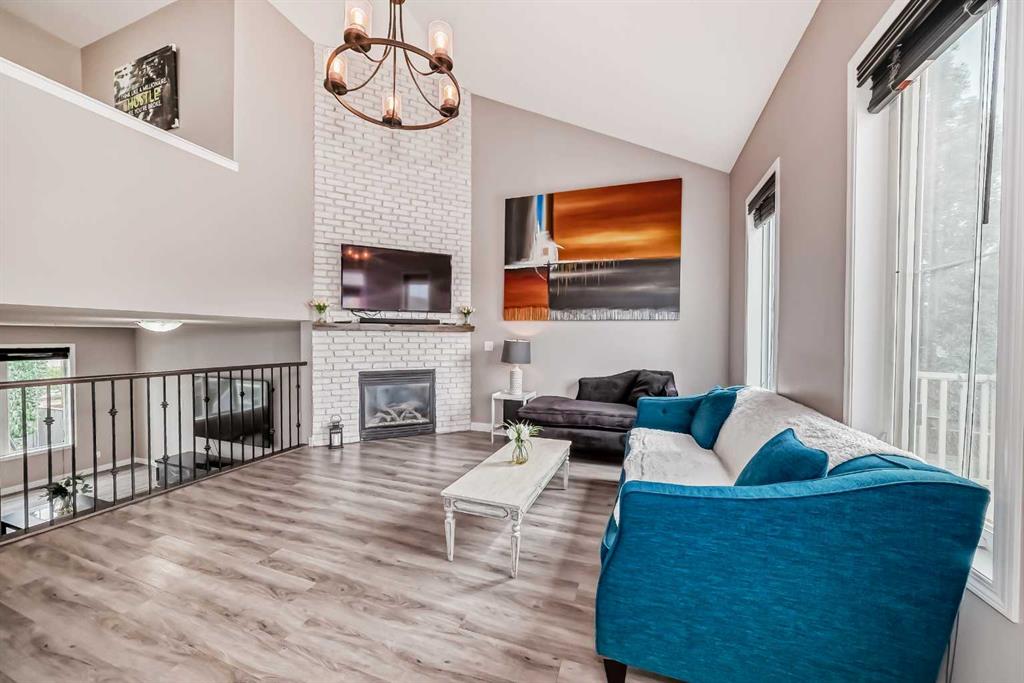 Picture of 1068 Windhaven Close SW, Airdrie Real Estate Listing