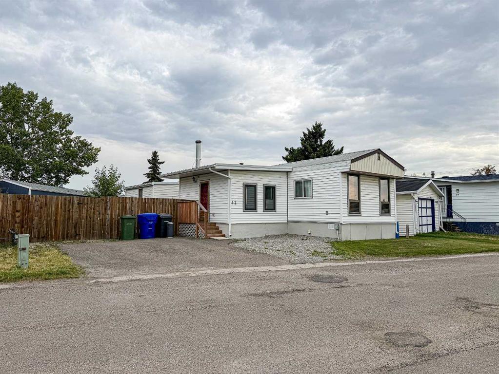 Picture of 42, 5800 46 Street , Olds Real Estate Listing