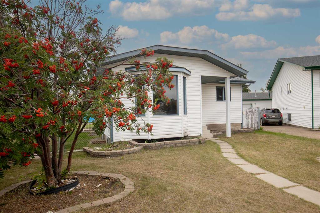 Picture of 65 Sunrise Close , Blackfalds Real Estate Listing