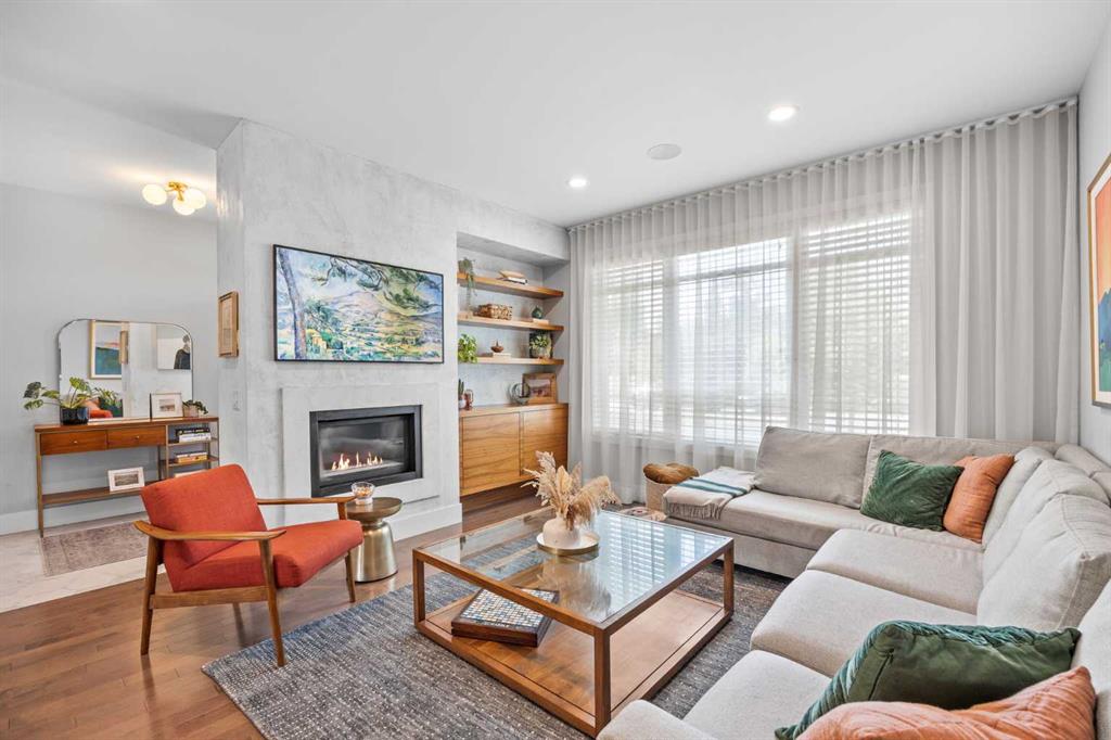 Picture of 2808 26 Street SW, Calgary Real Estate Listing