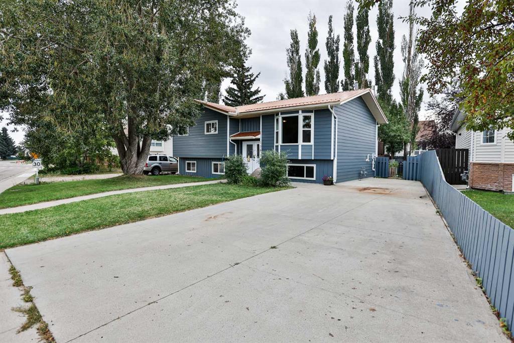 Picture of 136 Aspen Way , Vulcan Real Estate Listing