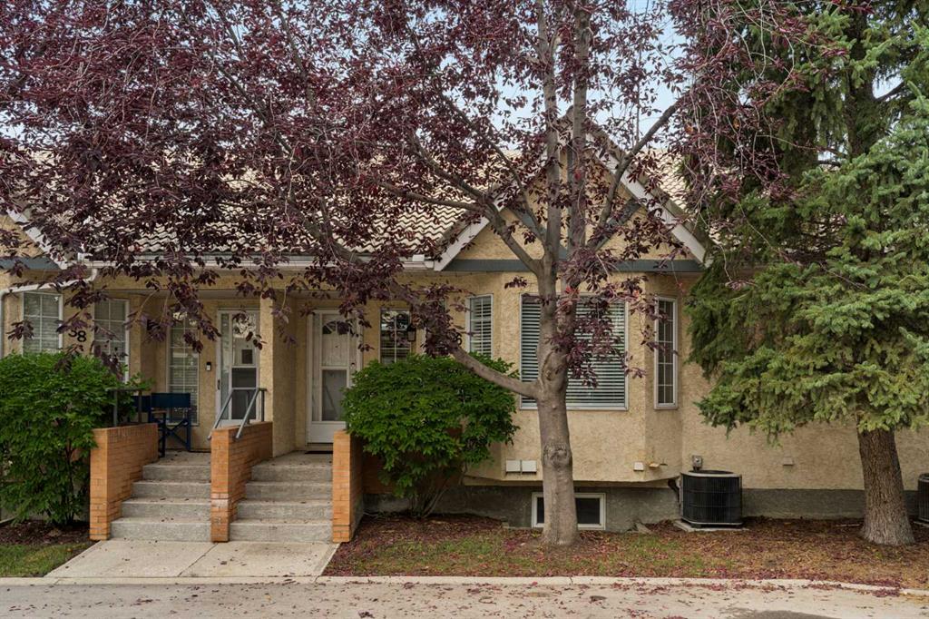 Picture of 36 Richelieu Court SW, Calgary Real Estate Listing