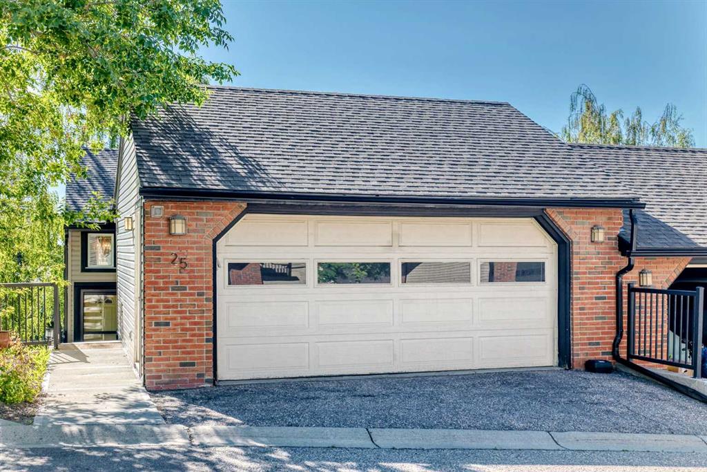 Picture of 25, 448 Strathcona Drive SW, Calgary Real Estate Listing
