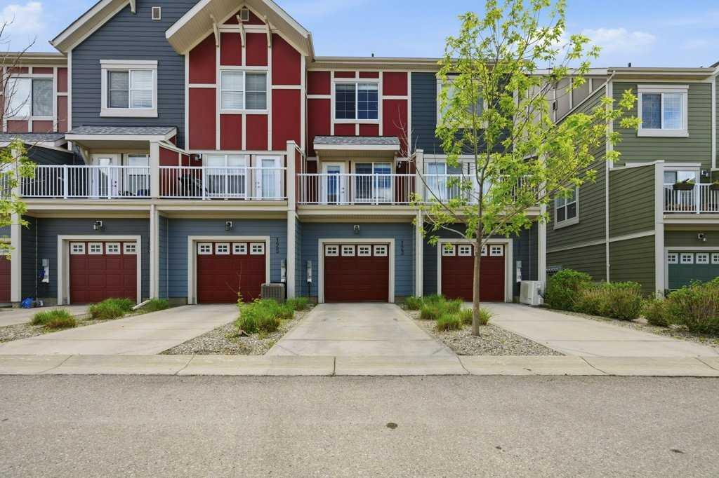 Picture of 123 Marquis Lane SE, Calgary Real Estate Listing
