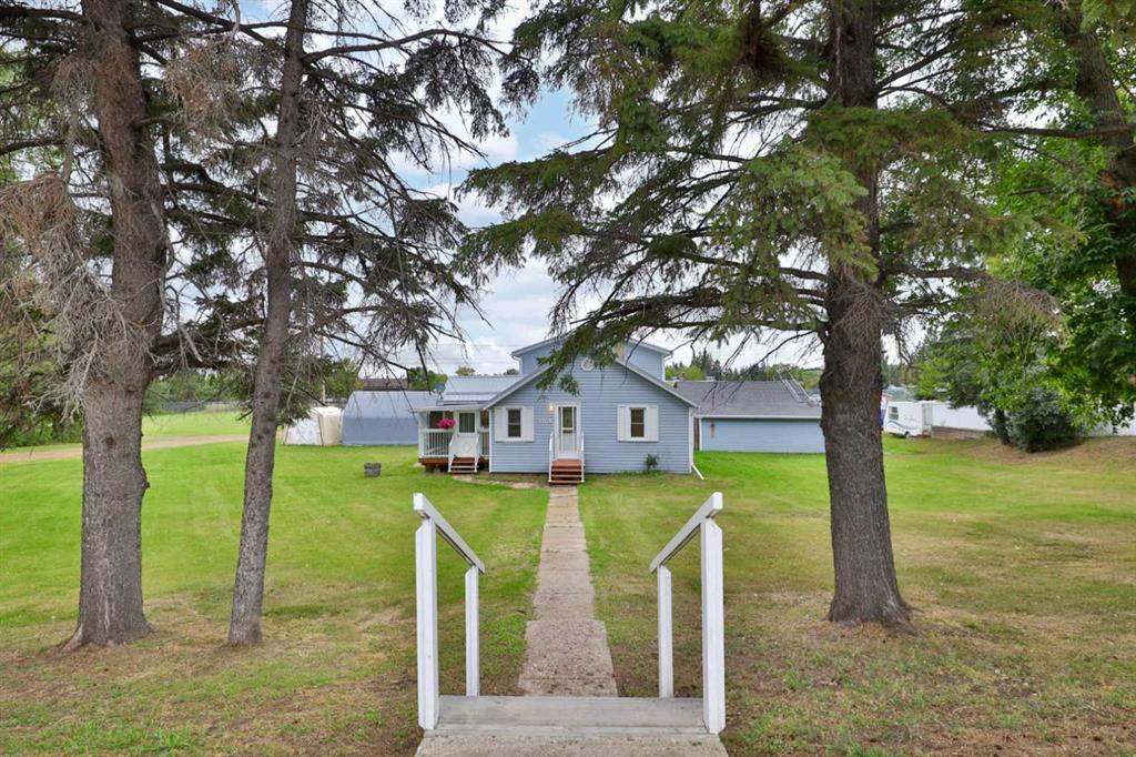 Picture of 5108 51 Street , Bashaw Real Estate Listing