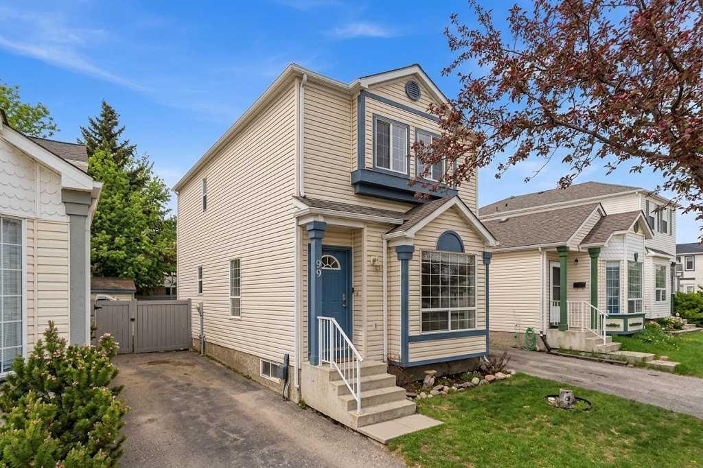 Picture of 90 Coventry Lane NE, Calgary Real Estate Listing