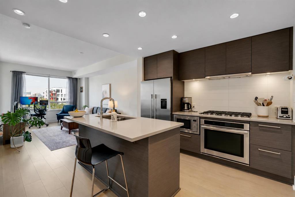 Picture of 412, 38 9 Street NE, Calgary Real Estate Listing