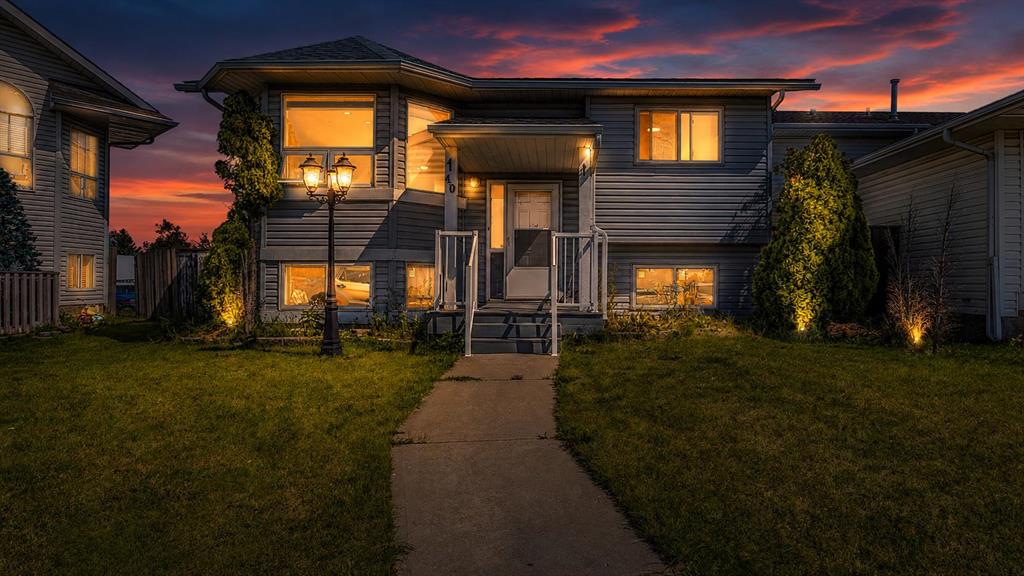 Picture of 40 Costa Mesa Place NE, Calgary Real Estate Listing