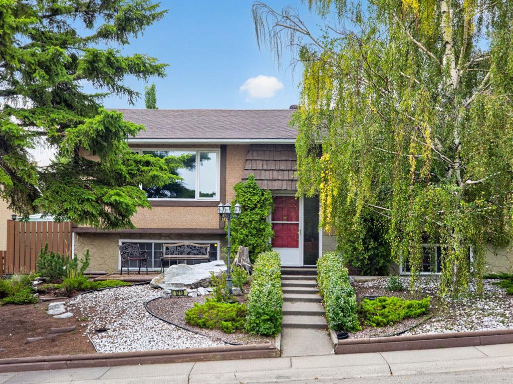 Picture of 1219 Hunterquay Hill NW, Calgary Real Estate Listing